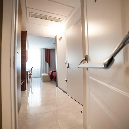 Family Center Hotel Atena Lucana