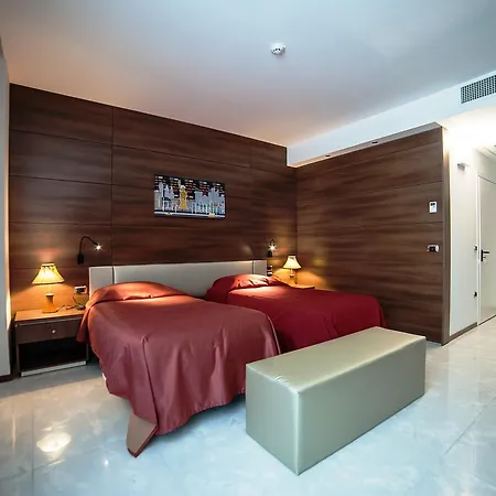 Family Center 4* Atena Lucana